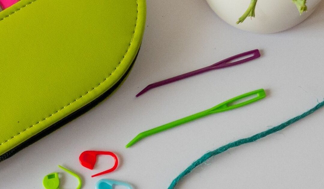 Agujas laneras: el accesorio imprescindible que muchas pasan por alto